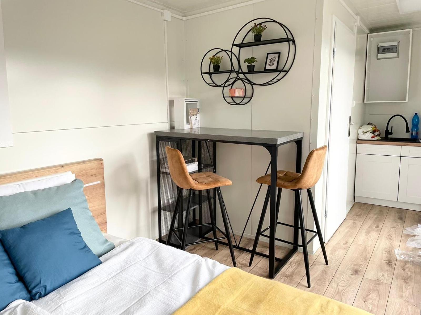 Tiny House With Mountain Views Apartment Turany Bagian luar foto